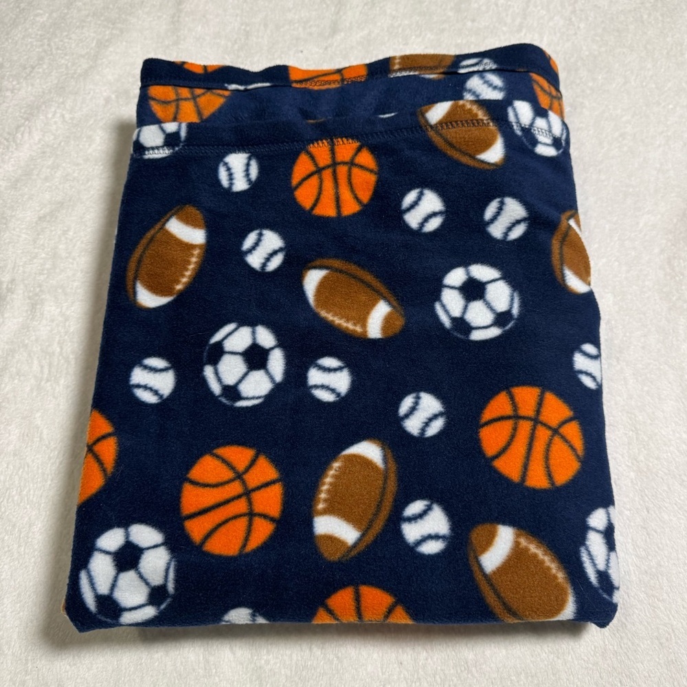 Fleece throw blanket